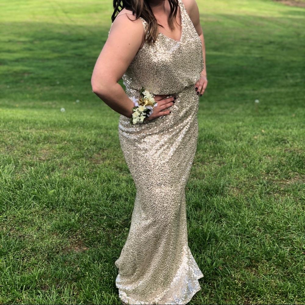 24 Hr Sale!!! Gold sequin Dress